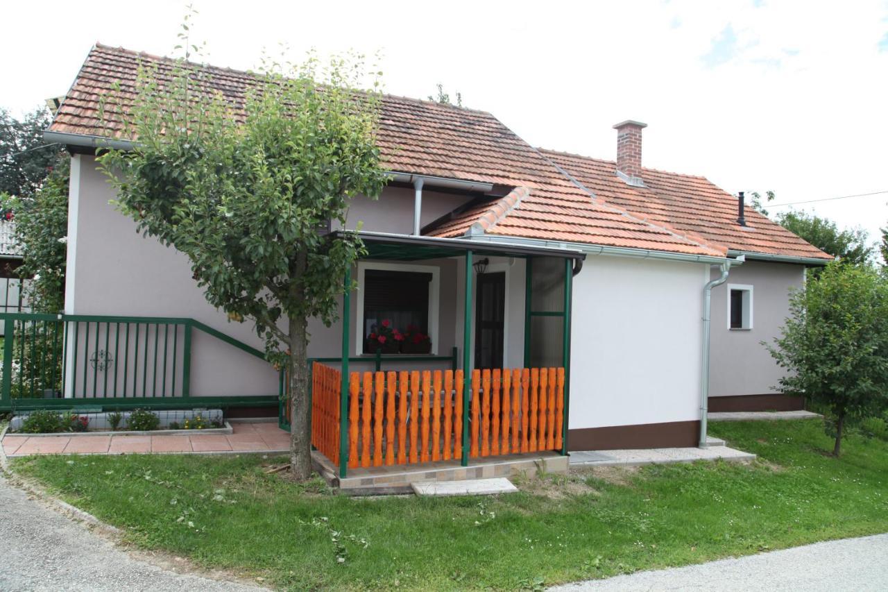 Holiday Home Maderka Strigova Exterior foto