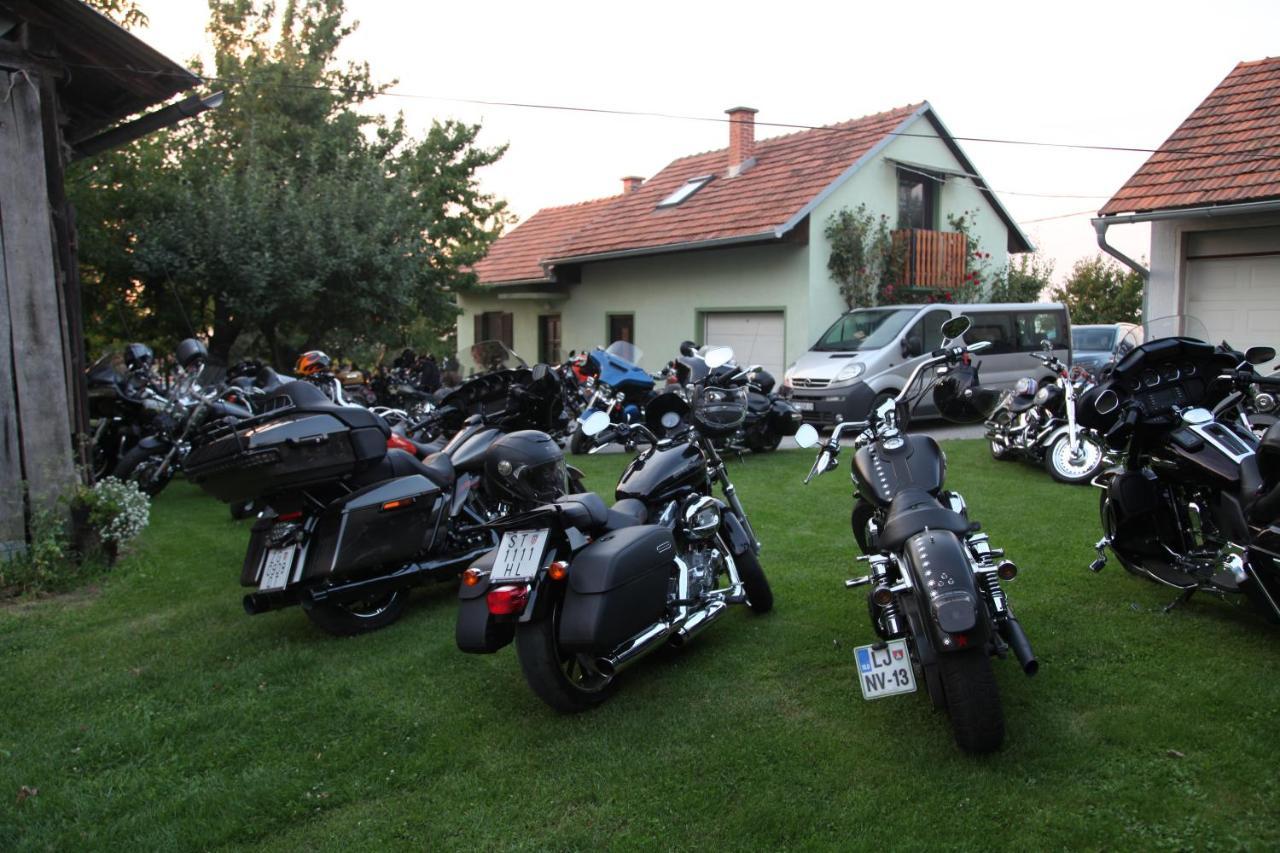 Holiday Home Maderka Strigova Exterior foto